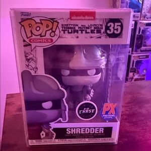 Funko Pop! Shredder Chase Edition - Purple and Gray